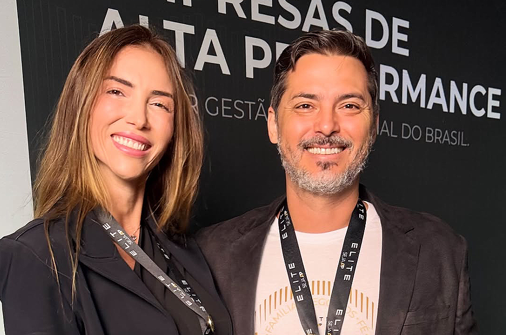 Patricciá Barce participa de evento Elite Empresarial e fala sobre empreendedorismo e networking