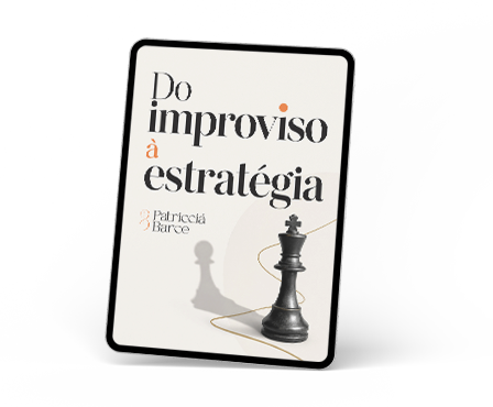 Do improviso à estratégia